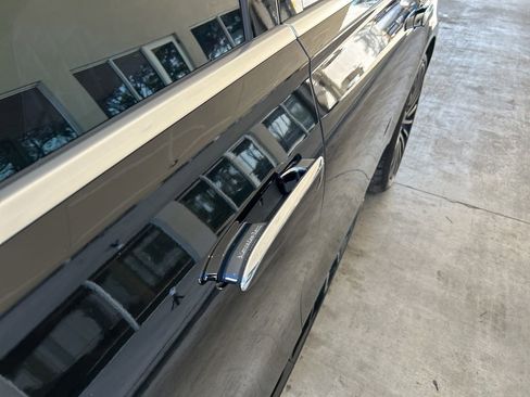 Used 2022 Mercedes-Benz S 580 4MATIC Sedan w/ AMG Line Package image 16