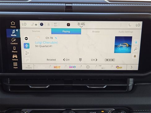 New 2025 Jeep Gladiator Sport image 18