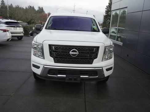 Used 2023 Nissan Titan SV image 2