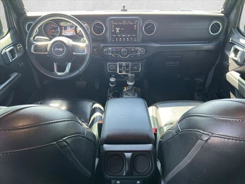 Used 2019 Jeep Wrangler Unlimited Sahara image 19