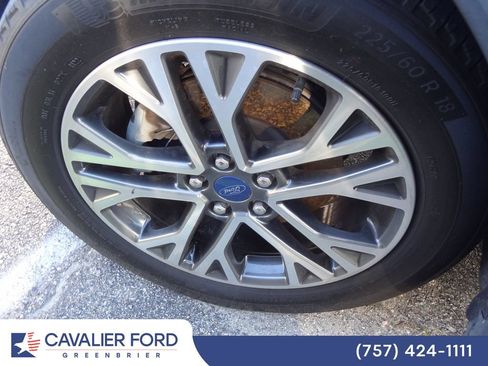 Used 2022 Ford Escape SEL w/ Technology Package AWD/4WD image 16