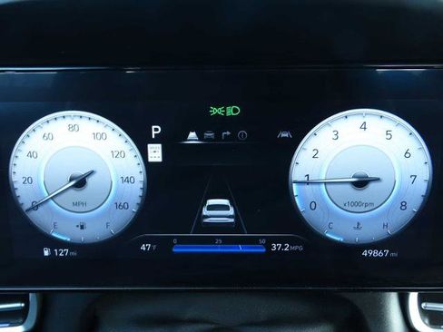 Used 2024 Hyundai Elantra Limited image 32