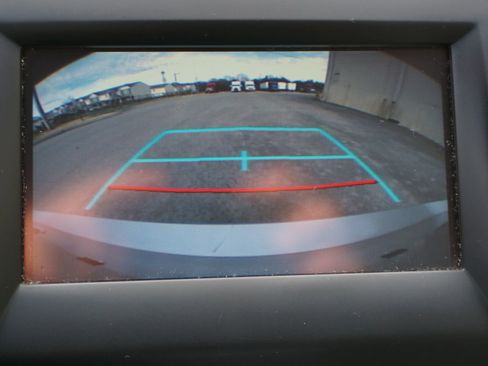 Used 2016 Toyota Camry SE image 21