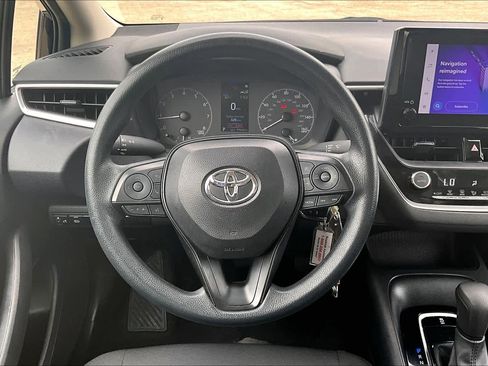 Used 2024 Toyota Corolla LE image 6