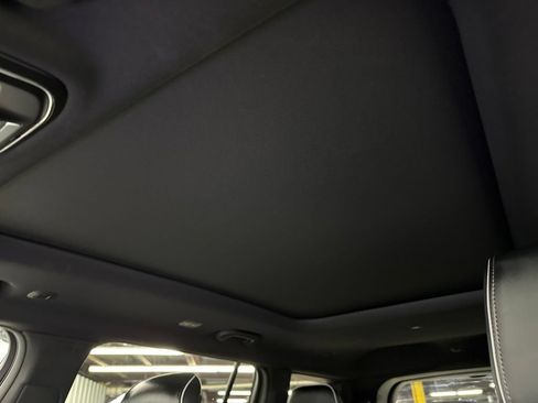 Used 2025 Jeep Grand Cherokee L Summit AWD/4WD image 27