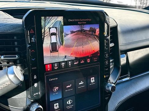 Used 2025 RAM 3500 Limited image 15