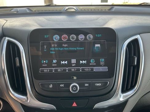 Used 2018 Chevrolet Equinox Premier image 15