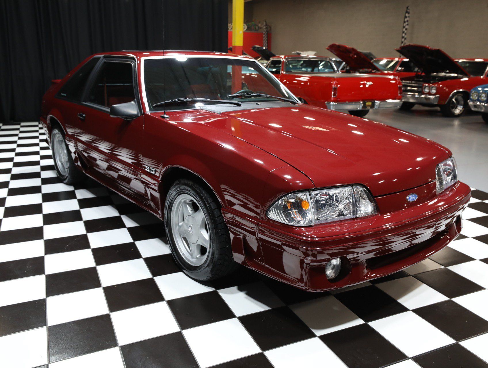 Used 1990 Ford Mustang GT RWD image 14