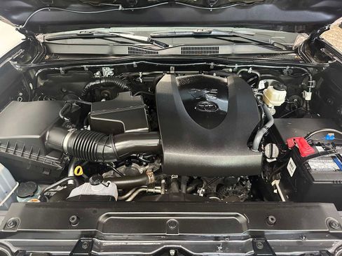 Certified 2021 Toyota Tacoma Limited w/ Nightshade Package AWD/4WD image 9