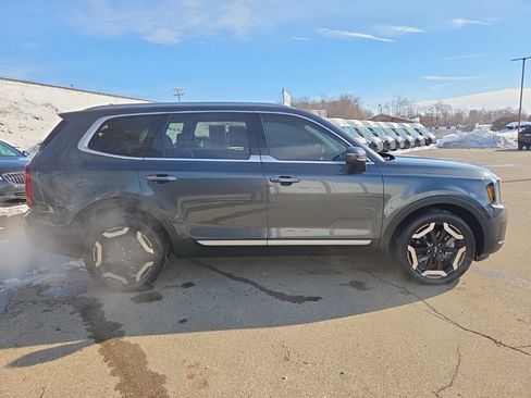 Used 2023 Kia Telluride S w/ S Sunroof Package image 11