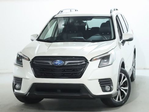 Certified 2023 Subaru Forester Limited image 3
