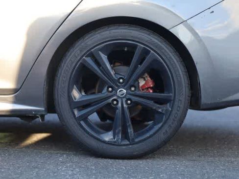 Used 2020 Nissan Sentra SR image 23