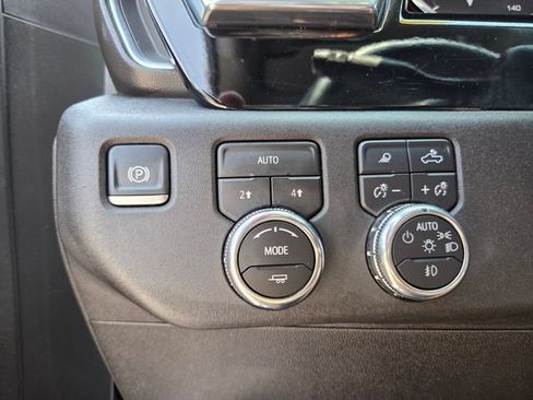 Used 2025 GMC Sierra 1500 SLT AWD/4WD image 25