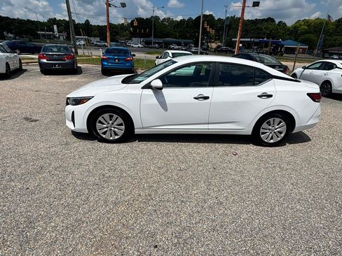 Used 2024 Nissan Sentra S FWD image 18