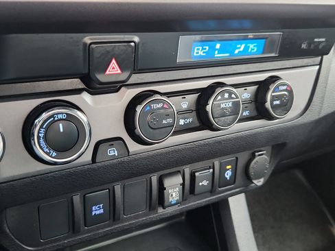 Used 2021 Toyota Tacoma PK image 22