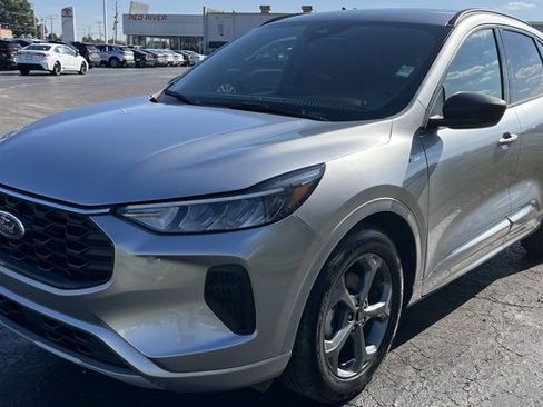 Used 2023 Ford Escape ST-Line w/ Tech Pack #1 image 4