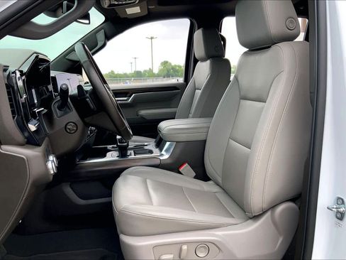 Used 2023 GMC Sierra 1500 SLT RWD image 8