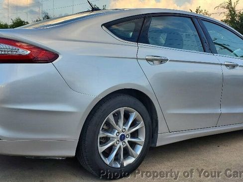 Used 2017 Ford Fusion SE image 13