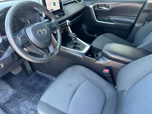 Used 2024 Toyota RAV4 XLE FWD image 9