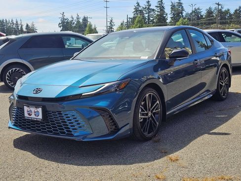 Used 2026 Toyota Camry XSE w/ Premium Plus Package AWD/4WD image 3
