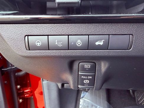 Used 2025 Nissan Murano Platinum w/ Cargo Package image 25