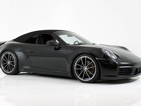Used 2020 Porsche 911 Carrera RWD image 16
