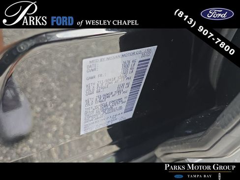 Used 2023 Nissan Pathfinder SL AWD/4WD image 33