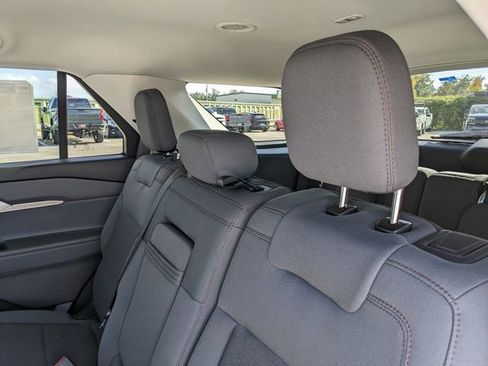 New 2026 Ford Explorer Active image 19