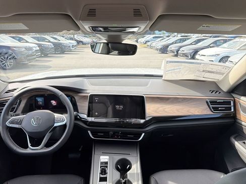 New 2026 Volkswagen Atlas SE FWD image 20