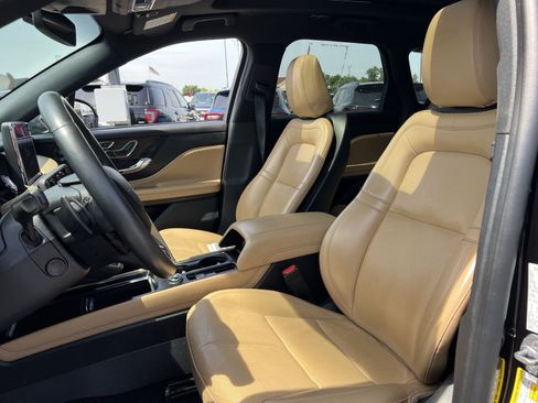 Used 2022 Lincoln Corsair Reserve w/ Luxury Package AWD/4WD image 13