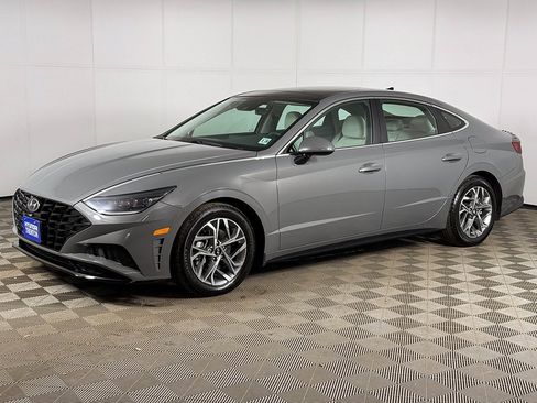 Certified 2023 Hyundai Sonata SEL w/ Convenience Package image 9