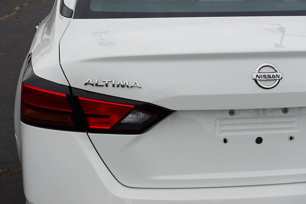 Used 2020 Nissan Altima 2.5 S FWD image 11