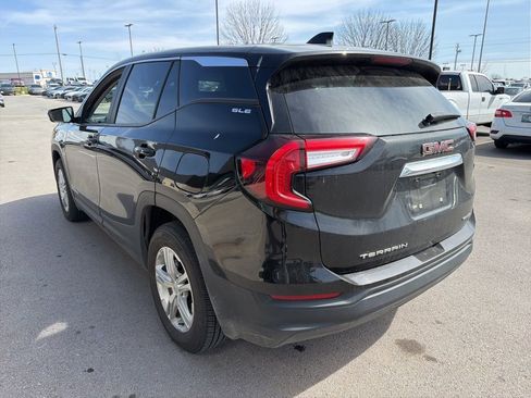 Used 2024 GMC Terrain SLE image 13