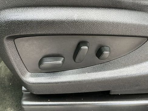 Used 2017 GMC Sierra 1500 SLE w/ SLE Value Package image 16