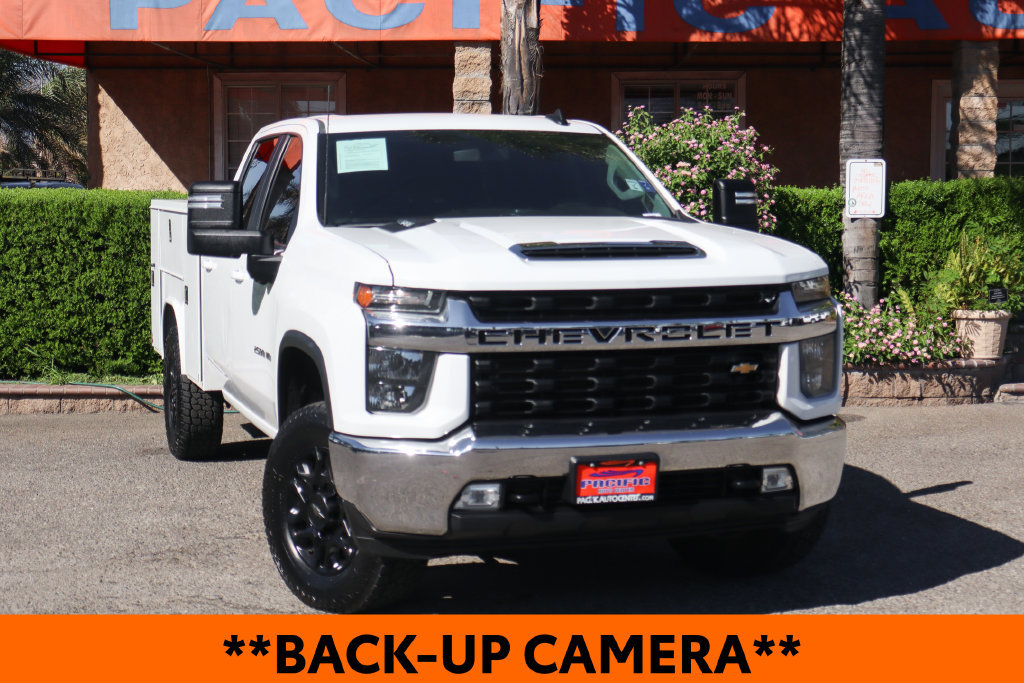 Used 2022 Chevrolet Silverado 2500 LT w/ Convenience Package AWD/4WD image 2