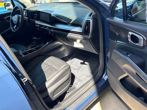 Used 2025 Kia Sorento S w/ Panoramic Sunroof Package FWD image 33