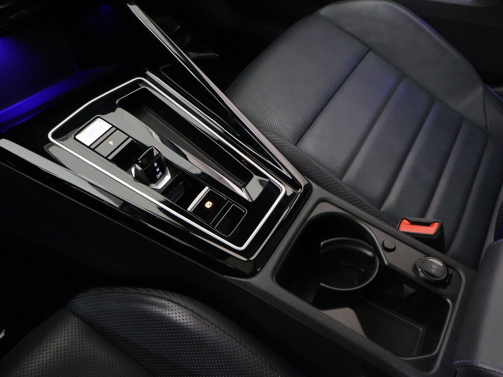 Used 2024 Volkswagen Golf R AWD/4WD image 59