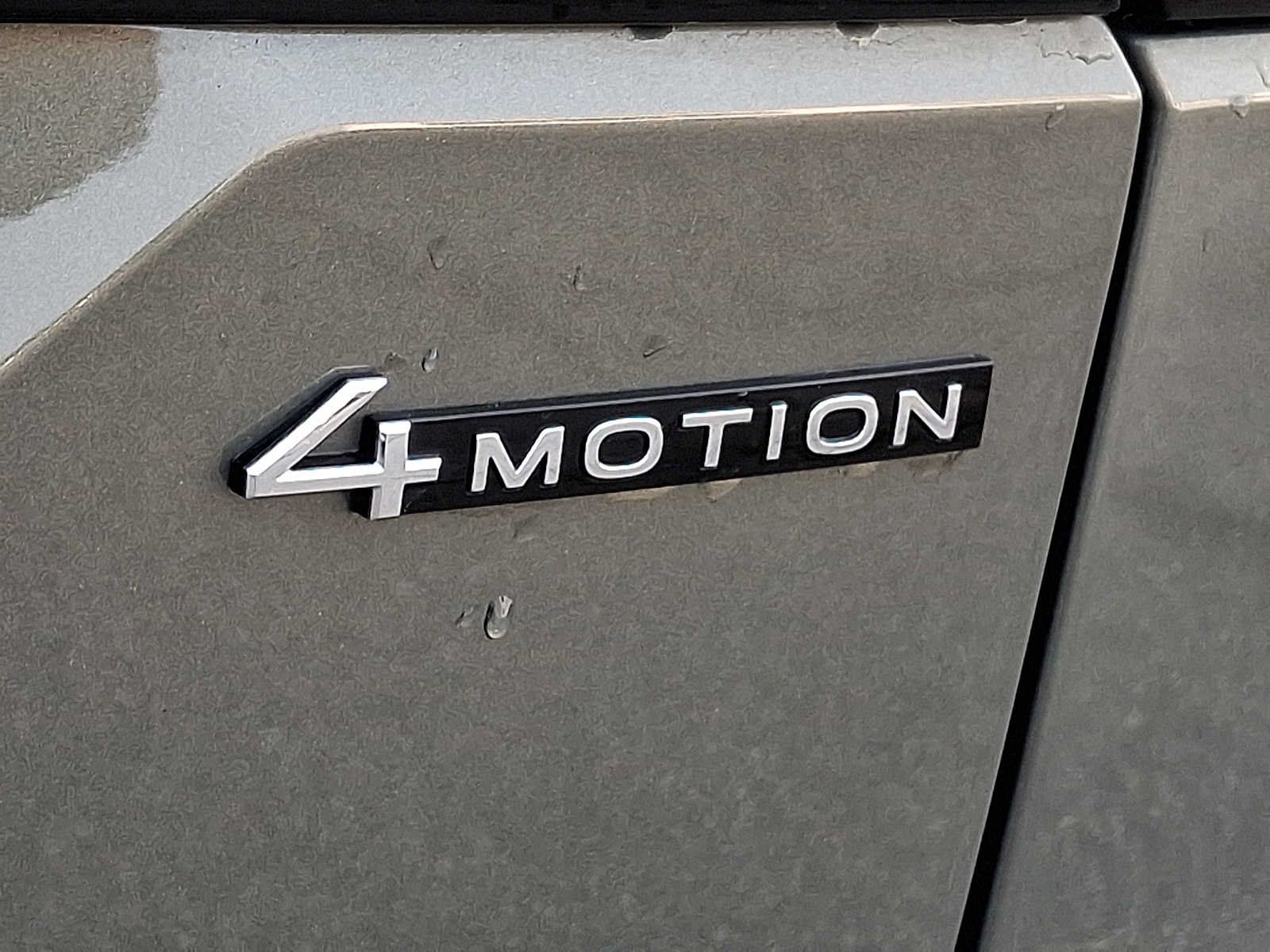 Certified 2024 Volkswagen Atlas Peak Edition SE AWD/4WD image 28