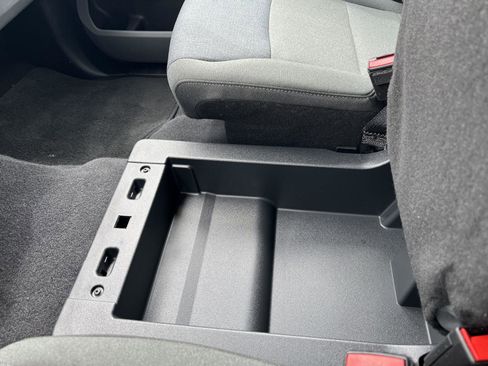 Used 2025 Ford F150 XLT w/ Equipment Group 301A Standard image 37