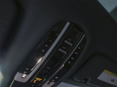 Certified 2023 Porsche Panamera 4S image 28