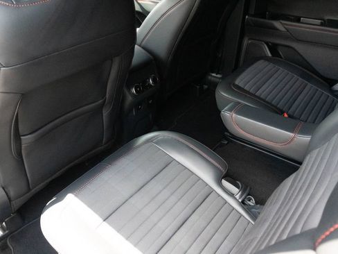 Used 2025 Ford Explorer ST-Line w/ Premium Package RWD image 22