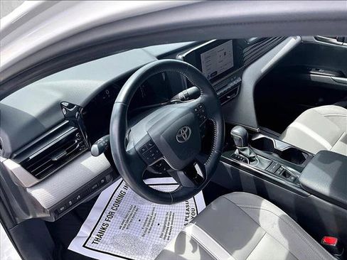 Used 2025 Toyota Camry SE w/ Convenience Package FWD image 14
