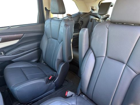 Used 2021 Subaru Ascent Touring image 14