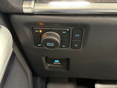 Used 2026 Ford Expedition Platinum w/ Platinum Ultimate Package AWD/4WD image 28