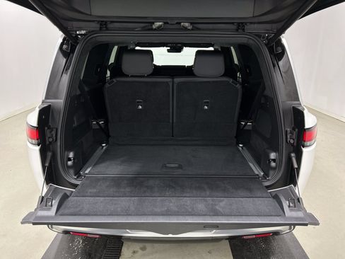 Used 2023 Rivian R1S Adventure AWD/4WD image 15