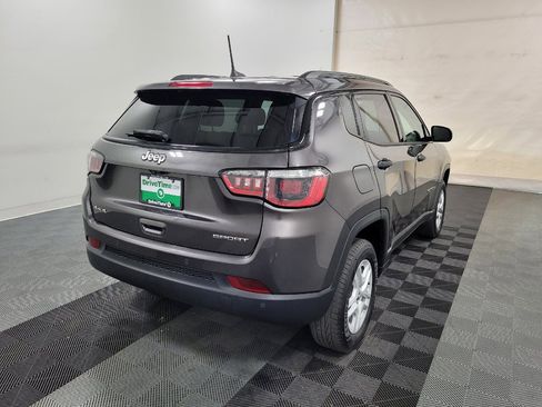 Used 2018 Jeep Compass Sport w/ Tech Group AWD/4WD image 9