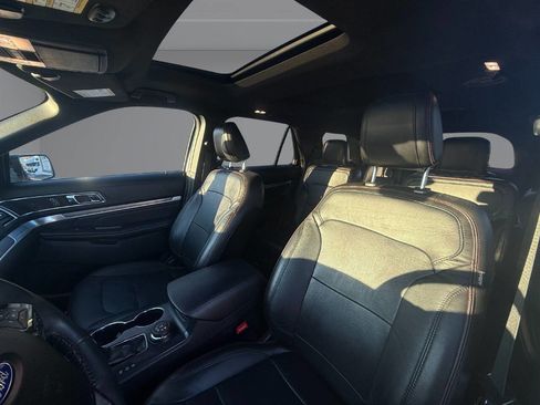 Used 2018 Ford Explorer Sport w/ Equipment Group 401A image 13