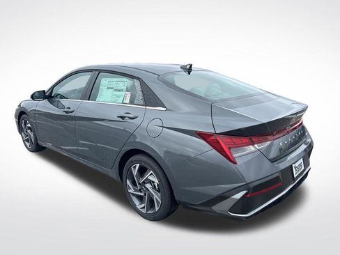 New 2026 Hyundai Elantra Limited image 8