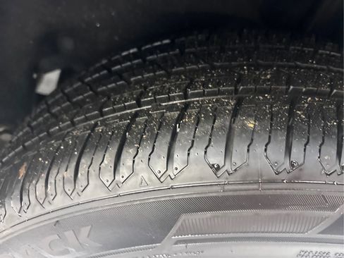 Used 2018 Honda HR-V LX image 31