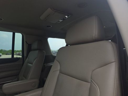 Used 2019 GMC Yukon XL SLT w/ Open Road Package image 17